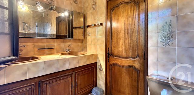 maison à vendre - 5 pièces - 166.0 m2 - TOURRETTES SUR LOUP - 06 - PROVENCE-ALPES-COTE-D-AZUR - Century 21 Mas D'Azur maison à vendre - 5 pièces - 166.0 m2 - TOURRETTES SUR LOUP - 06 - PROVENCE-ALPES-COTE-D-AZUR - Century 21 Mas D'Azur