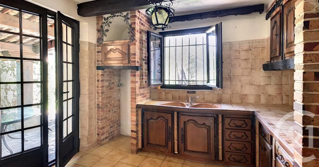 maison à vendre - 5 pièces - 166.0 m2 - TOURRETTES SUR LOUP - 06 - PROVENCE-ALPES-COTE-D-AZUR - Century 21 Mas D'Azur maison à vendre - 5 pièces - 166.0 m2 - TOURRETTES SUR LOUP - 06 - PROVENCE-ALPES-COTE-D-AZUR - Century 21 Mas D'Azur