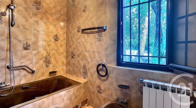 maison à vendre - 5 pièces - 166.0 m2 - TOURRETTES SUR LOUP - 06 - PROVENCE-ALPES-COTE-D-AZUR - Century 21 Mas D'Azur maison à vendre - 5 pièces - 166.0 m2 - TOURRETTES SUR LOUP - 06 - PROVENCE-ALPES-COTE-D-AZUR - Century 21 Mas D'Azur