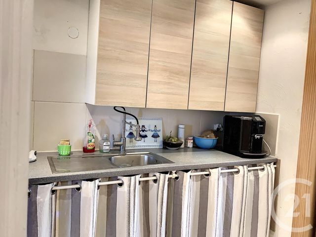 Appartement F2 à vendre - 2 pièces - 29.86 m2 - VENCE - 06 - PROVENCE-ALPES-COTE-D-AZUR - Century 21 Mas D'Azur Appartement F2 à vendre - 2 pièces - 29.86 m2 - VENCE - 06 - PROVENCE-ALPES-COTE-D-AZUR - Century 21 Mas D'Azur