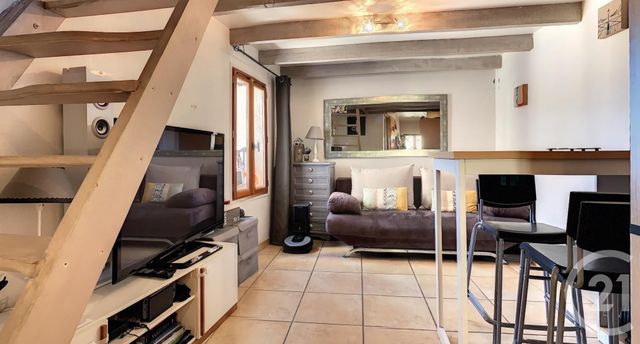 Appartement F2 à vendre - 2 pièces - 29.86 m2 - VENCE - 06 - PROVENCE-ALPES-COTE-D-AZUR - Century 21 Mas D'Azur Appartement F2 à vendre - 2 pièces - 29.86 m2 - VENCE - 06 - PROVENCE-ALPES-COTE-D-AZUR - Century 21 Mas D'Azur