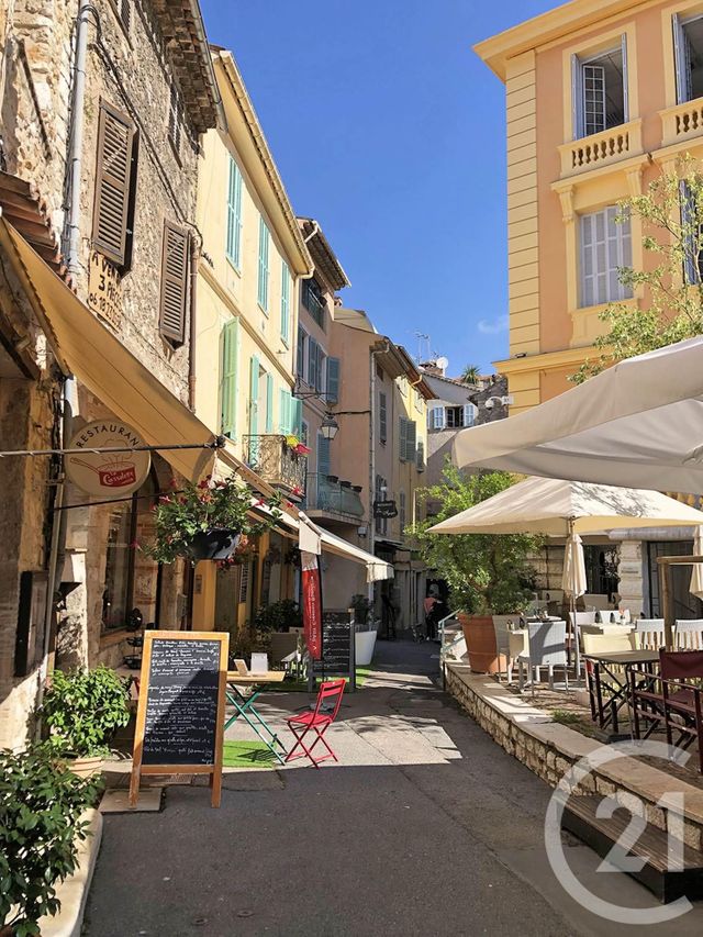 Afficher la photo en grand Appartement F2 à louer - 2 pièces - 46.42 m2 - VENCE - 06 - PROVENCE-ALPES-COTE-D-AZUR - Century 21 Mas D'Azur