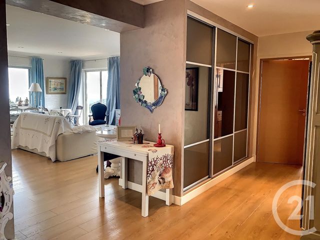 Afficher la photo en grand Appartement F3 à vendre - 3 pièces - 114.5 m2 - VENCE - 06 - PROVENCE-ALPES-COTE-D-AZUR - Century 21 Mas D'Azur