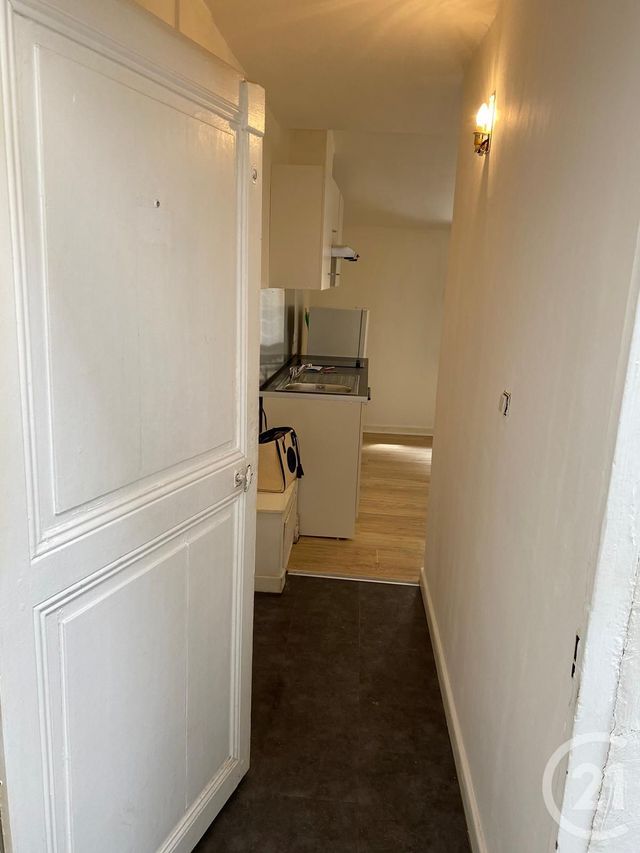 Appartement F1 à vendre - 1 pièce - 21.15 m2 - VENCE - 06 - PROVENCE-ALPES-COTE-D-AZUR - Century 21 Mas D'Azur