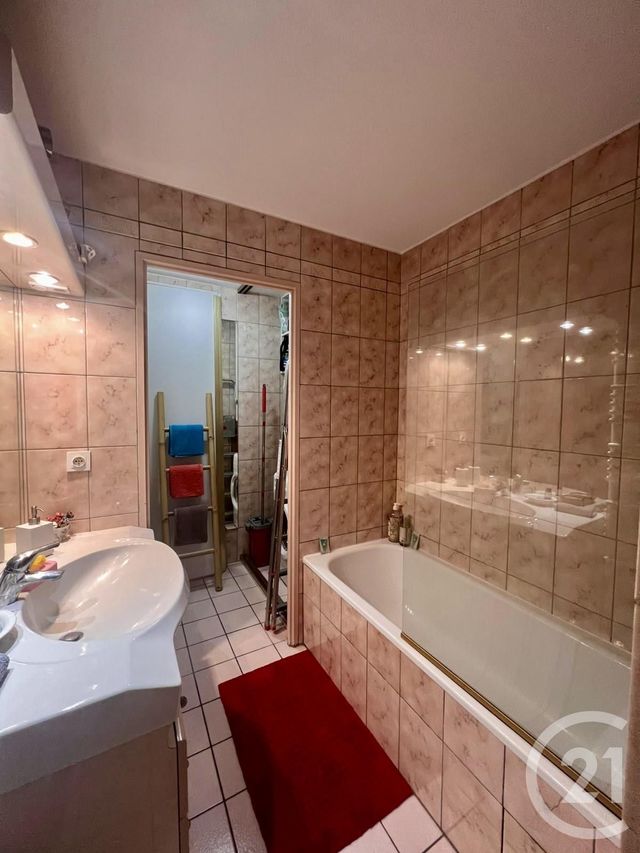 Afficher la photo en grand Appartement F3 à vendre - 3 pièces - 75.9 m2 - VENCE - 06 - PROVENCE-ALPES-COTE-D-AZUR - Century 21 Mas D'Azur