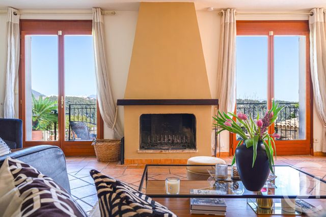 Afficher la photo en grand maison à vendre - 5 pièces - 173.7 m2 - VENCE - 06 - PROVENCE-ALPES-COTE-D-AZUR - Century 21 Mas D'Azur