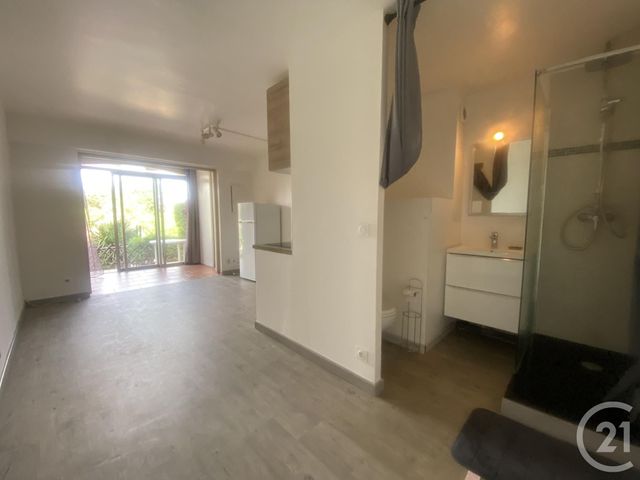 Appartement Studio à vendre - 1 pièce - 23.2 m2 - VENCE - 06 - PROVENCE-ALPES-COTE-D-AZUR - Century 21 Mas D'Azur