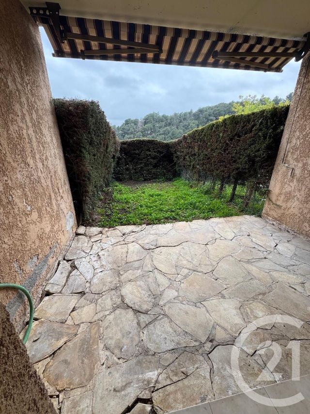 Appartement F1 à louer - 1 pièce - 24.5 m2 - VENCE - 06 - PROVENCE-ALPES-COTE-D-AZUR - Century 21 Mas D'Azur