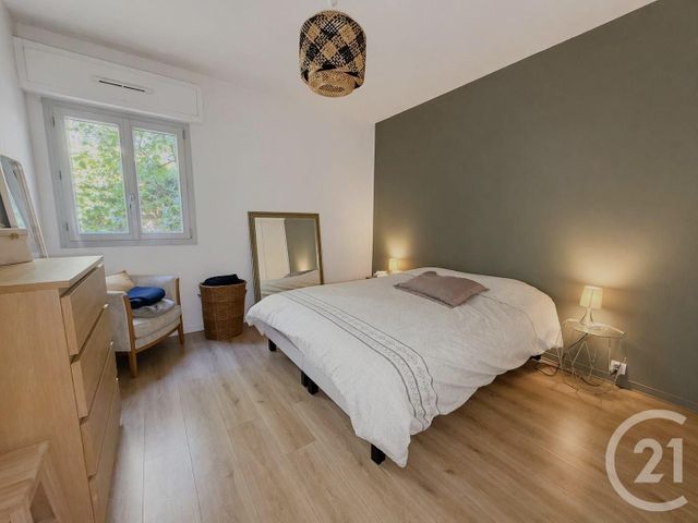 Appartement F3 à vendre - 3 pièces - 56.0 m2 - VENCE - 06 - PROVENCE-ALPES-COTE-D-AZUR - Century 21 Mas D'Azur