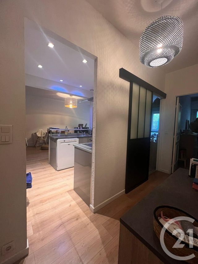 Appartement F3 à vendre - 3 pièces - 56.0 m2 - VENCE - 06 - PROVENCE-ALPES-COTE-D-AZUR - Century 21 Mas D'Azur