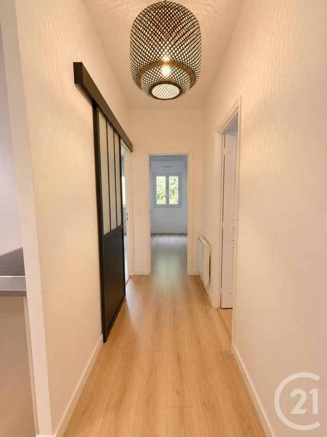 Appartement F3 à vendre - 3 pièces - 56.0 m2 - VENCE - 06 - PROVENCE-ALPES-COTE-D-AZUR - Century 21 Mas D'Azur