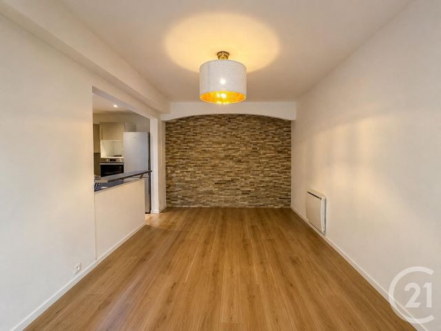 Appartement F3 à vendre - 3 pièces - 56.0 m2 - VENCE - 06 - PROVENCE-ALPES-COTE-D-AZUR - Century 21 Mas D'Azur
