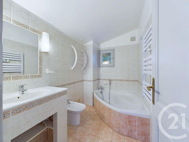 maison à vendre - 5 pièces - 130.3 m2 - ST PAUL DE VENCE - 06 - PROVENCE-ALPES-COTE-D-AZUR - Century 21 Mas D'Azur