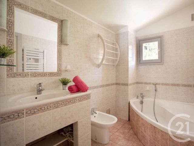 maison à vendre - 5 pièces - 130.3 m2 - ST PAUL DE VENCE - 06 - PROVENCE-ALPES-COTE-D-AZUR - Century 21 Mas D'Azur