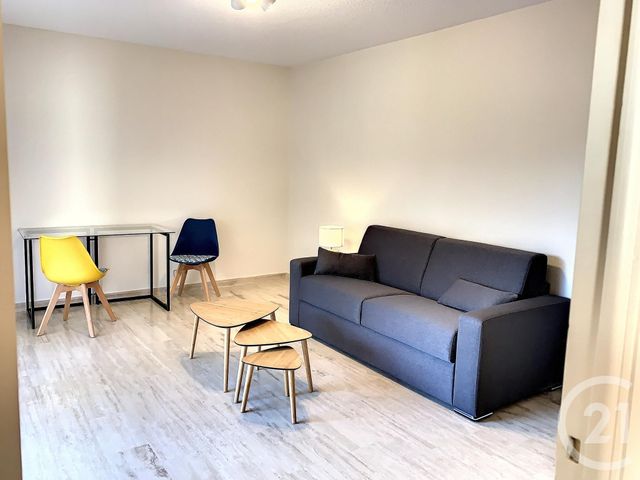 Afficher la photo en grand Appartement F1 à louer - 1 pièce - 33.5 m2 - VENCE - 06 - PROVENCE-ALPES-COTE-D-AZUR - Century 21 Mas D'Azur