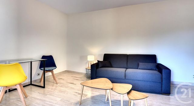 Afficher la photo en grand Appartement F1 à louer - 1 pièce - 33.5 m2 - VENCE - 06 - PROVENCE-ALPES-COTE-D-AZUR - Century 21 Mas D'Azur