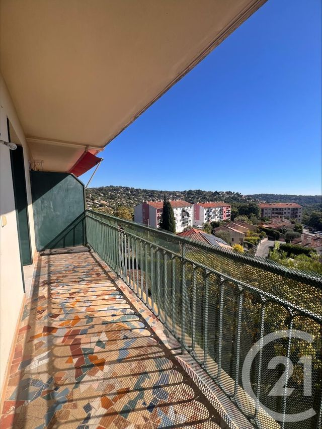 Appartement F5 à vendre - 5 pièces - 84.2 m2 - VENCE - 06 - PROVENCE-ALPES-COTE-D-AZUR - Century 21 Mas D'Azur
