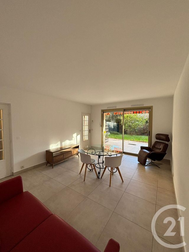 Appartement à vendre - 3 pièces - 72.77 m2 - VENCE - 06 - PROVENCE-ALPES-COTE-D-AZUR - Century 21 Mas D'Azur