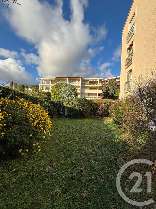 Appartement à vendre - 3 pièces - 72.77 m2 - VENCE - 06 - PROVENCE-ALPES-COTE-D-AZUR - Century 21 Mas D'Azur