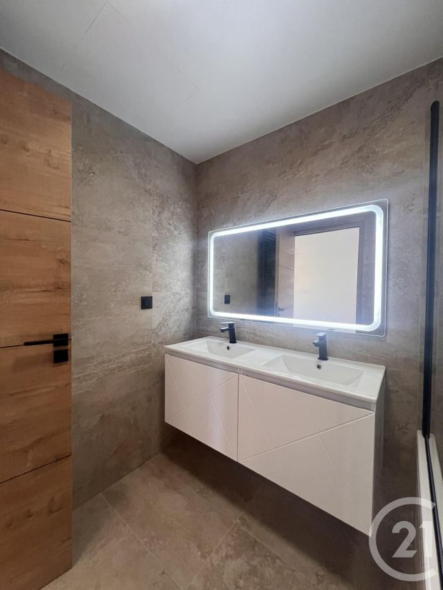 Appartement à vendre - 4 pièces - 72.0 m2 - VENCE - 06 - PROVENCE-ALPES-COTE-D-AZUR - Century 21 Mas D'Azur