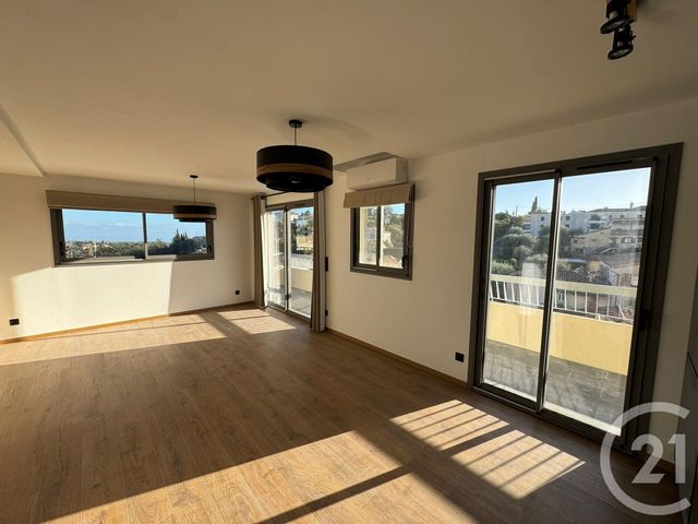 Appartement à vendre - 4 pièces - 72.0 m2 - VENCE - 06 - PROVENCE-ALPES-COTE-D-AZUR - Century 21 Mas D'Azur