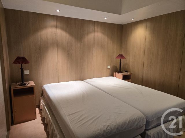 Appartement F3 à vendre - 3 pièces - 81.16 m2 - VENCE - 06 - PROVENCE-ALPES-COTE-D-AZUR - Century 21 Mas D'Azur