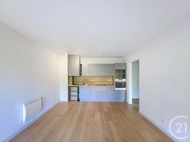 Appartement F2 à vendre - 2 pièces - 46.6 m2 - VENCE - 06 - PROVENCE-ALPES-COTE-D-AZUR - Century 21 Mas D'Azur