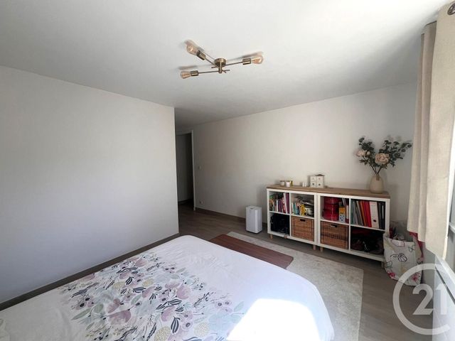 Appartement à vendre - 3 pièces - 70.1 m2 - VENCE - 06 - PROVENCE-ALPES-COTE-D-AZUR - Century 21 Mas D'Azur