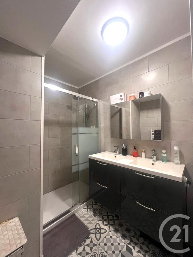 Appartement à vendre - 3 pièces - 70.1 m2 - VENCE - 06 - PROVENCE-ALPES-COTE-D-AZUR - Century 21 Mas D'Azur