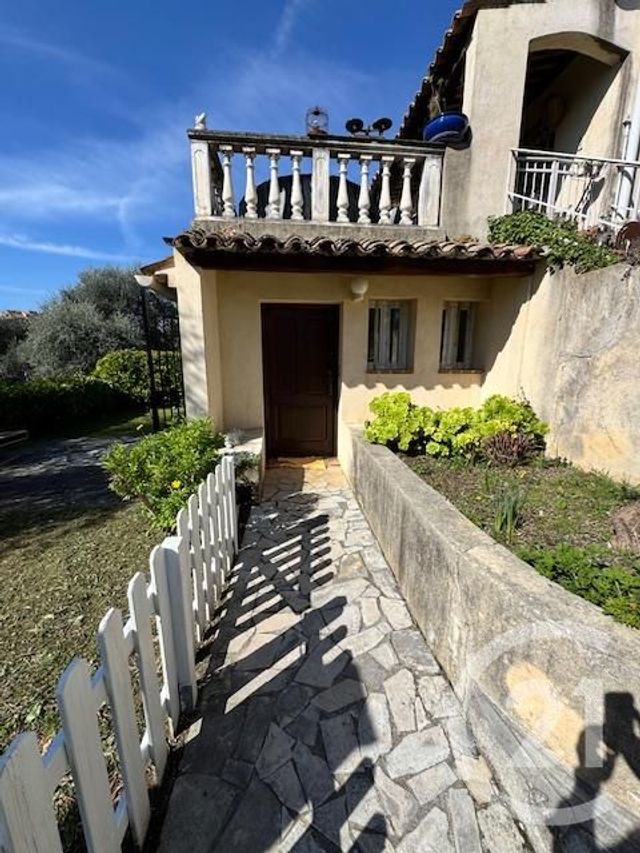 Appartement à louer - 3 pièces - 68.88 m2 - VENCE - 06 - PROVENCE-ALPES-COTE-D-AZUR - Century 21 Mas D'Azur