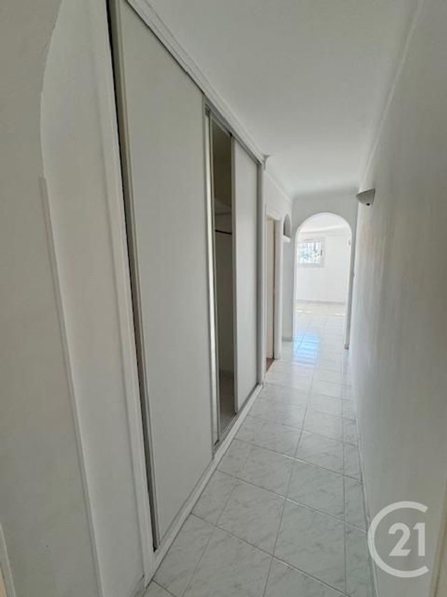 Appartement à louer - 3 pièces - 68.88 m2 - VENCE - 06 - PROVENCE-ALPES-COTE-D-AZUR - Century 21 Mas D'Azur