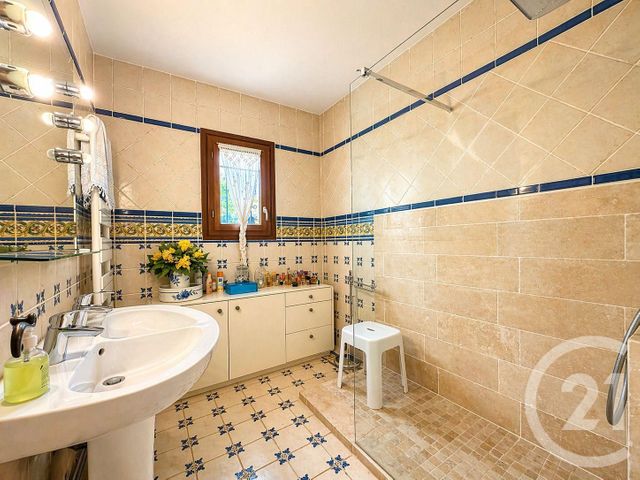 maison à vendre - 8 pièces - 178.6 m2 - VENCE - 06 - PROVENCE-ALPES-COTE-D-AZUR - Century 21 Mas D'Azur