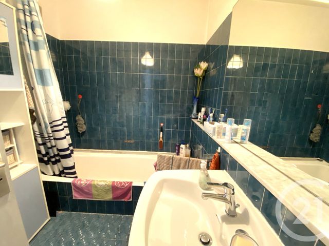 Appartement F2 à vendre - 2 pièces - 51.0 m2 - VENCE - 06 - PROVENCE-ALPES-COTE-D-AZUR - Century 21 Mas D'Azur