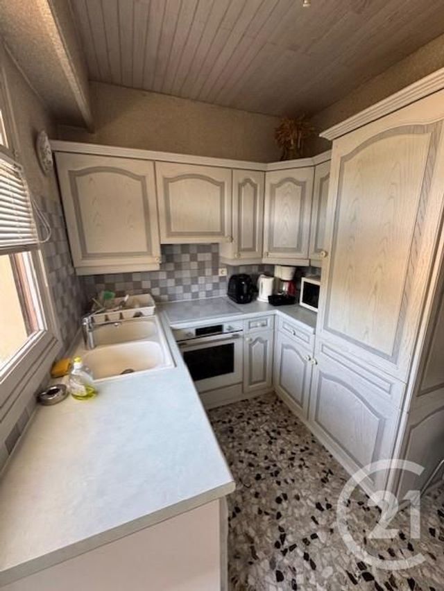 Appartement à louer - 2 pièces - 54.5 m2 - VENCE - 06 - PROVENCE-ALPES-COTE-D-AZUR - Century 21 Mas D'Azur