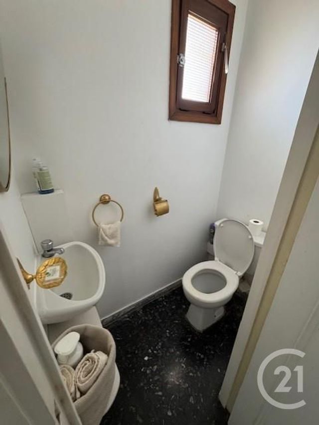 Appartement à louer - 2 pièces - 54.5 m2 - VENCE - 06 - PROVENCE-ALPES-COTE-D-AZUR - Century 21 Mas D'Azur
