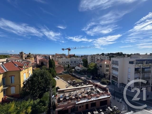 Appartement à louer - 2 pièces - 54.5 m2 - VENCE - 06 - PROVENCE-ALPES-COTE-D-AZUR - Century 21 Mas D'Azur