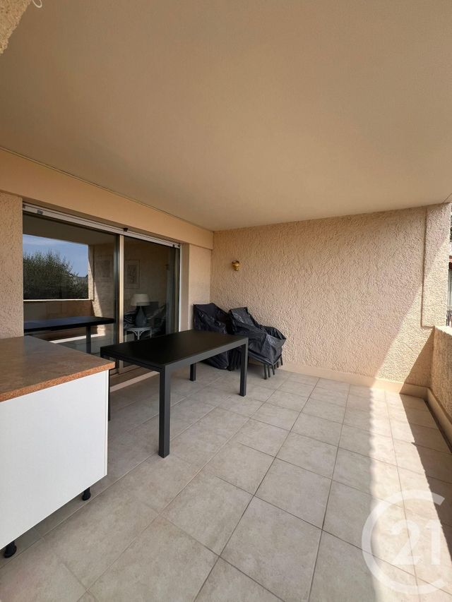 Appartement F2 à louer - 2 pièces - 59.95 m2 - VENCE - 06 - PROVENCE-ALPES-COTE-D-AZUR - Century 21 Mas D'Azur