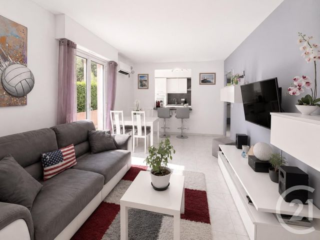 Appartement Studio à vendre - 1 pièce - 38.0 m2 - VENCE - 06 - PROVENCE-ALPES-COTE-D-AZUR - Century 21 Mas D'Azur