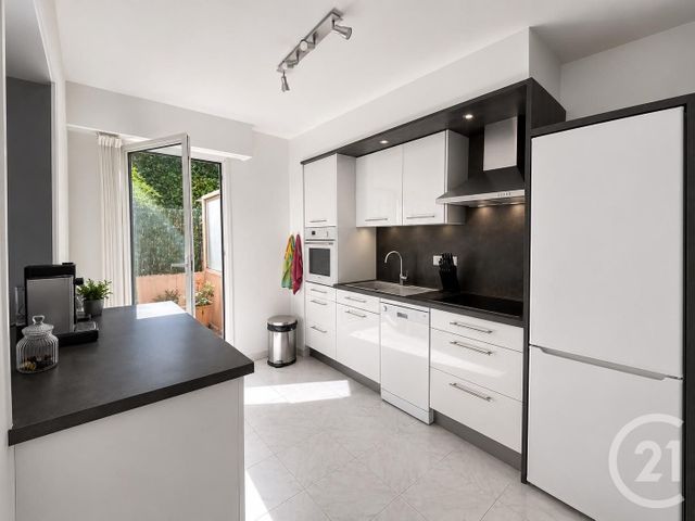 Appartement Studio à vendre - 1 pièce - 38.0 m2 - VENCE - 06 - PROVENCE-ALPES-COTE-D-AZUR - Century 21 Mas D'Azur