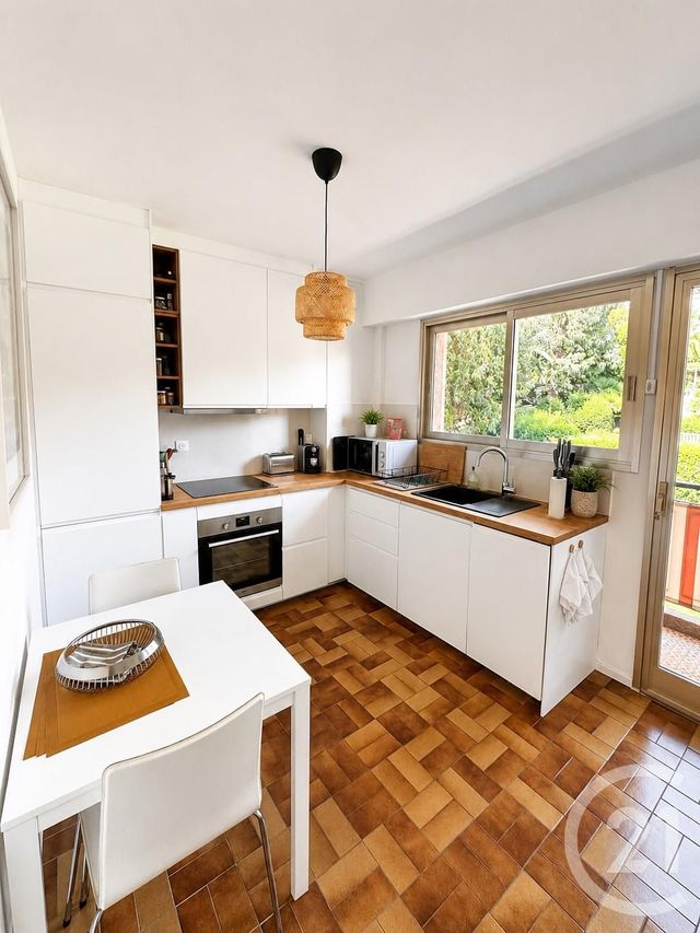 Appartement F2 à louer - 2 pièces - 54.6 m2 - VENCE - 06 - PROVENCE-ALPES-COTE-D-AZUR - Century 21 Mas D'Azur