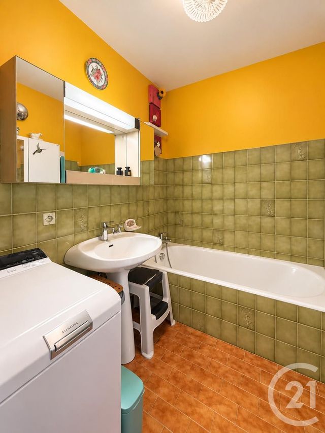 Appartement à vendre - 2 pièces - 59.78 m2 - VENCE - 06 - PROVENCE-ALPES-COTE-D-AZUR - Century 21 Mas D'Azur