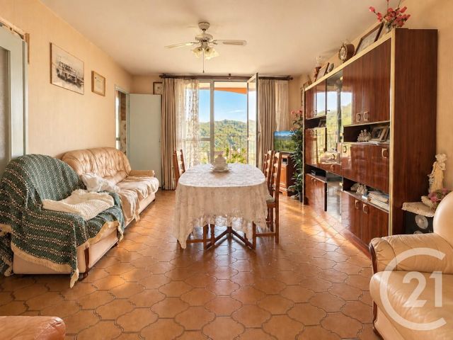 Appartement F5 à vendre - 5 pièces - 95.55 m2 - CARROS - 06 - PROVENCE-ALPES-COTE-D-AZUR - Century 21 Mas D'Azur