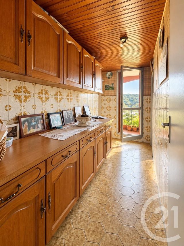 Appartement F5 à vendre - 5 pièces - 95.55 m2 - CARROS - 06 - PROVENCE-ALPES-COTE-D-AZUR - Century 21 Mas D'Azur