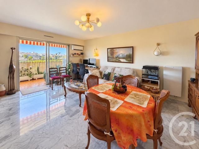 Appartement à vendre - 2 pièces - 59.78 m2 - VENCE - 06 - PROVENCE-ALPES-COTE-D-AZUR - Century 21 Mas D'Azur