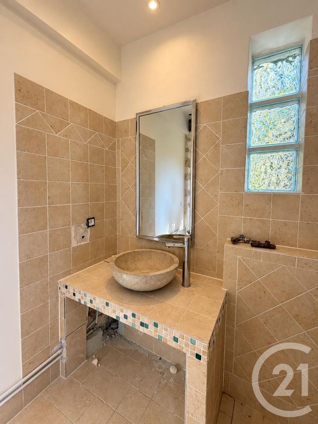 Appartement à vendre - 2 pièces - 65.2 m2 - VENCE - 06 - PROVENCE-ALPES-COTE-D-AZUR - Century 21 Mas D'Azur