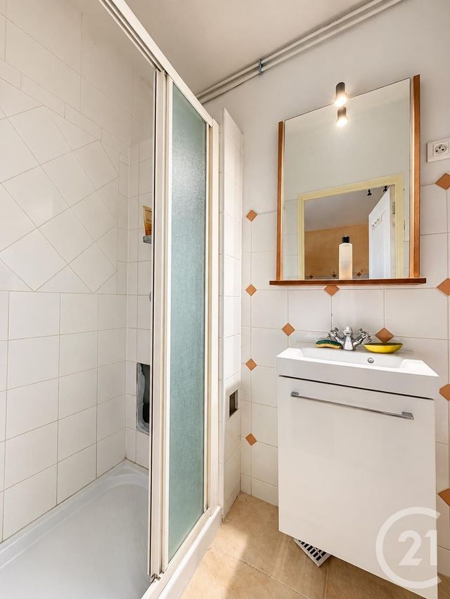 Appartement F1 à vendre - 1 pièce - 26.87 m2 - VENCE - 06 - PROVENCE-ALPES-COTE-D-AZUR - Century 21 Mas D'Azur